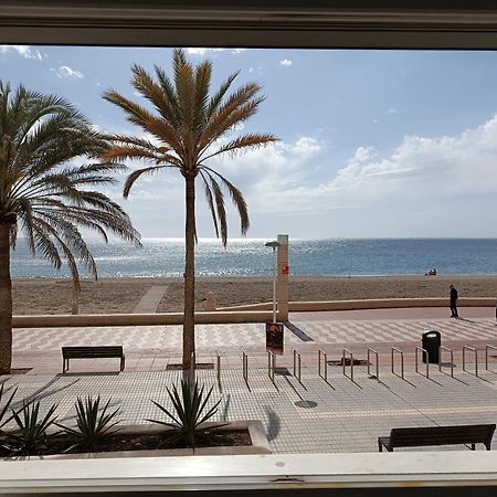 Piso Primera Linea Playa Almeria Exterior foto